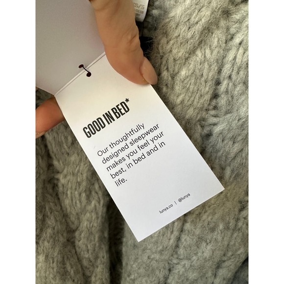 LUNYA Lofty Wool Cable Robe XS/S - Picture 5 of 8